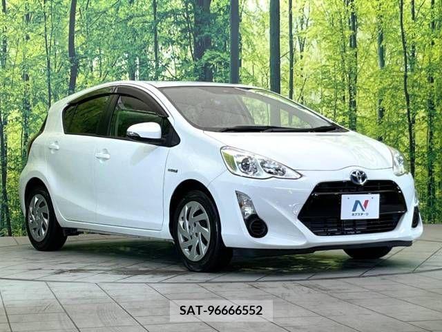 Toyota AQUA 2015-04 292266-16