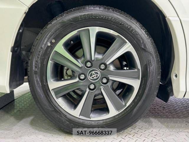 Toyota VOXY 2018-11 289897-14