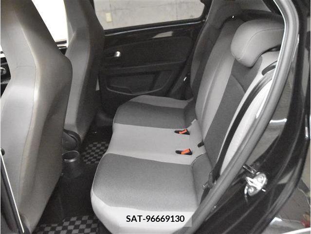VolksWagen UP! 2015-12 373401-26