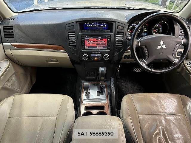 Mitsubishi PAJERO 2007-06 329717-1