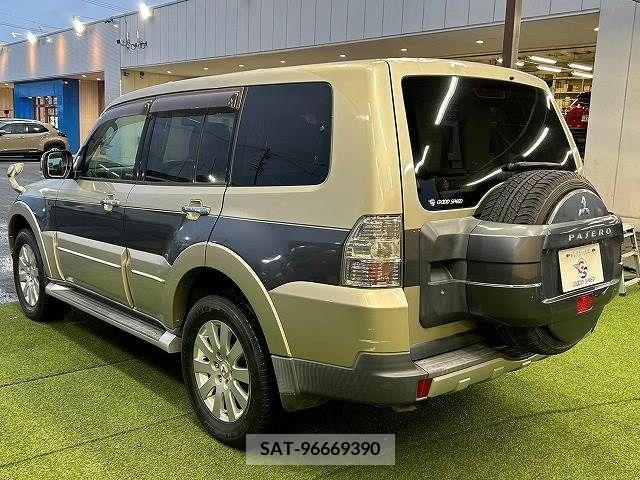 Mitsubishi PAJERO 2007-06 329717-16