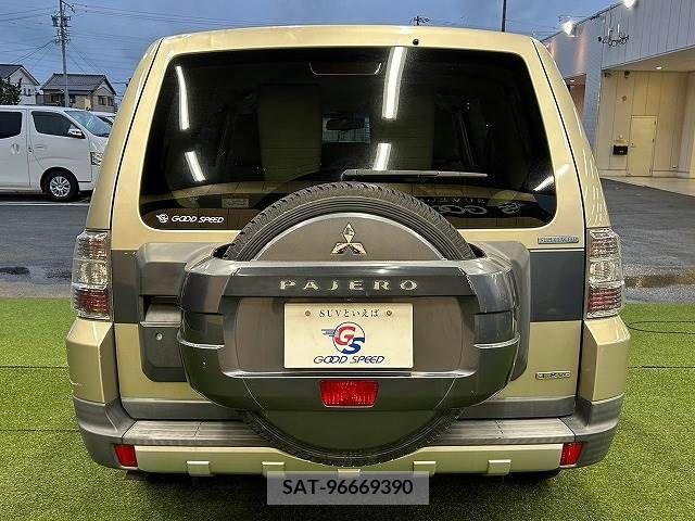 Mitsubishi PAJERO 2007-06 329717-11