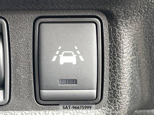 Nissan NOTE 2019-07 338552-7