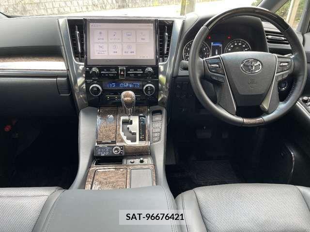 Toyota ALPHARD 2021-06 303636-1