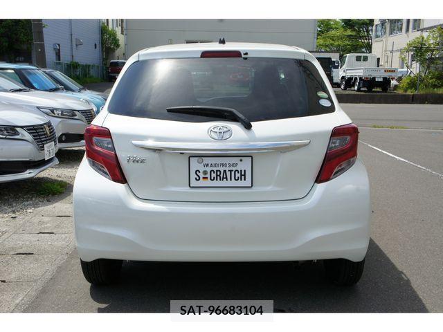 Toyota VITZ 2016-04 201070-18