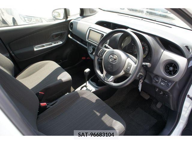 Toyota VITZ 2016-04 201070-3