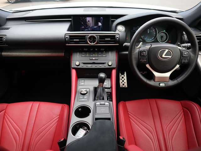Lexus RC F 2015-02 21994-7