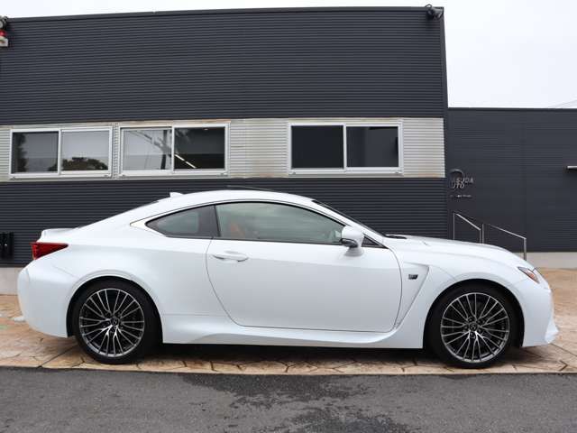 Lexus RC F 2015-02 21994-3