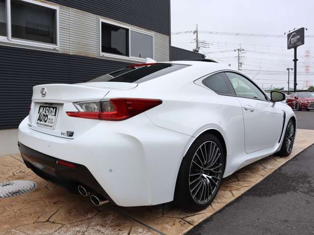 Lexus RC F 2015-02 21994-6