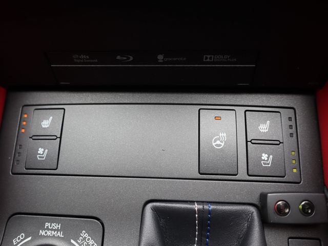 Lexus RC F 2015-02 21994-16