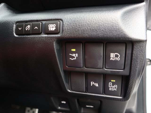 Lexus RC F 2015-02 21994-20