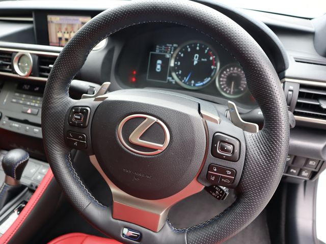 Lexus RC F 2015-02 21994-12
