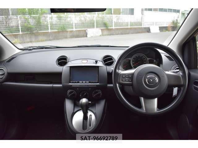 Mazda DEMIO 2013-05 301829-12