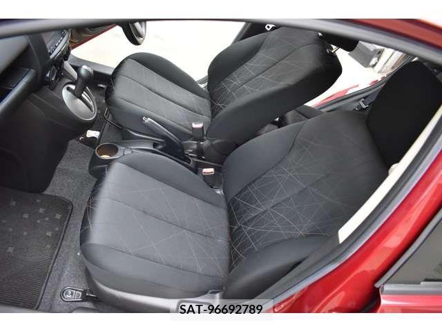 Mazda DEMIO 2013-05 301829-17