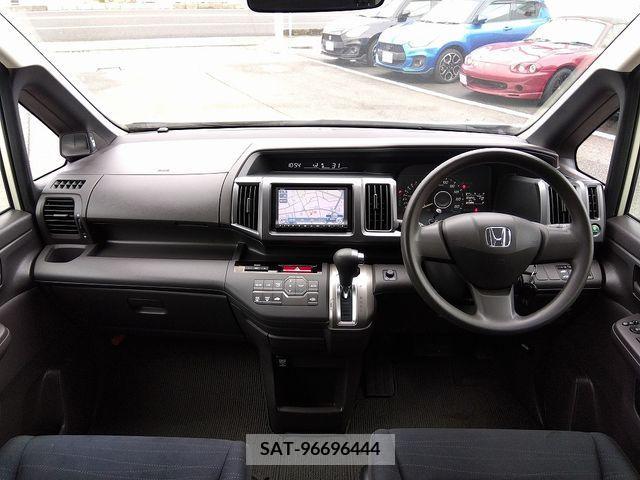 Honda e 2010-06 213464-2