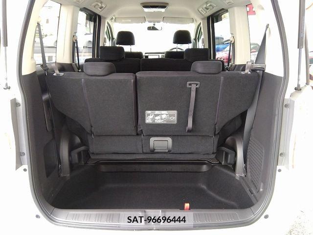 Honda e 2010-06 213464-19