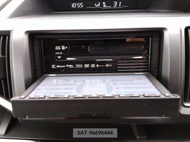 Honda e 2010-06 213464-5