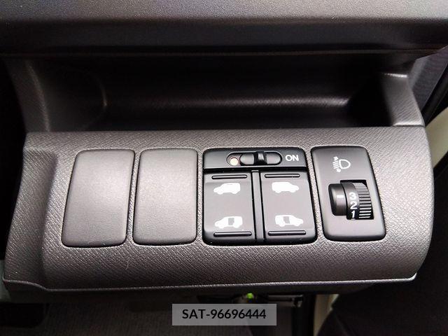 Honda e 2010-06 213464-9