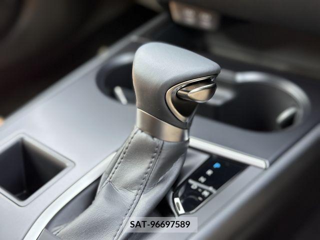 Lexus UX 2023-01 313523-8