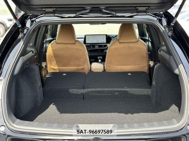 Lexus UX 2023-01 313523-17