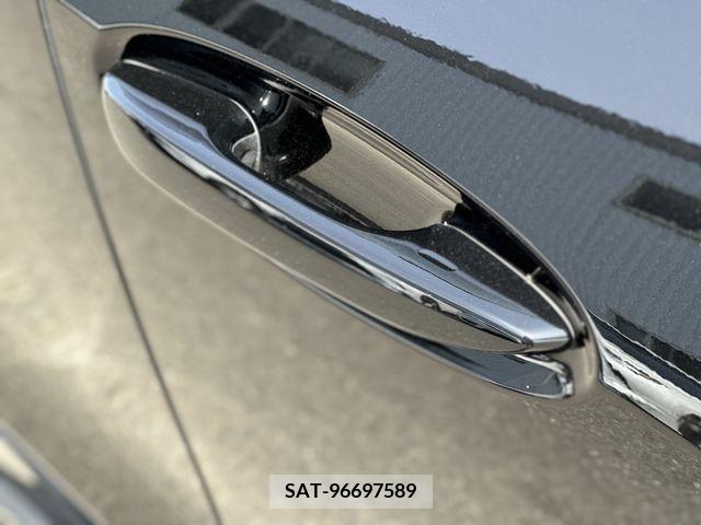 Lexus UX 2023-01 313523-19