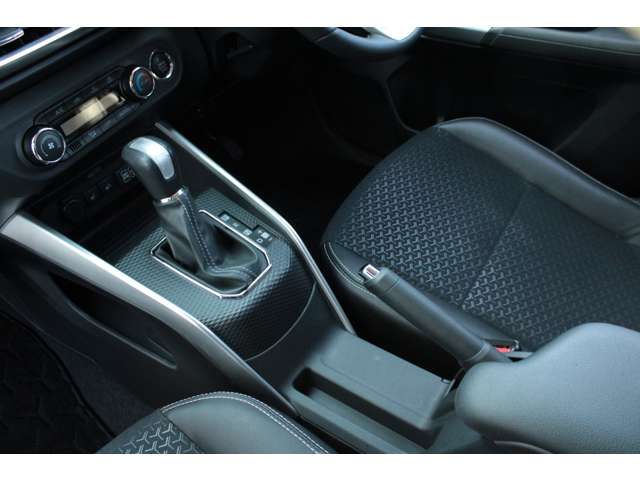 Daihatsu ROCKY 2020-02 1212-7
