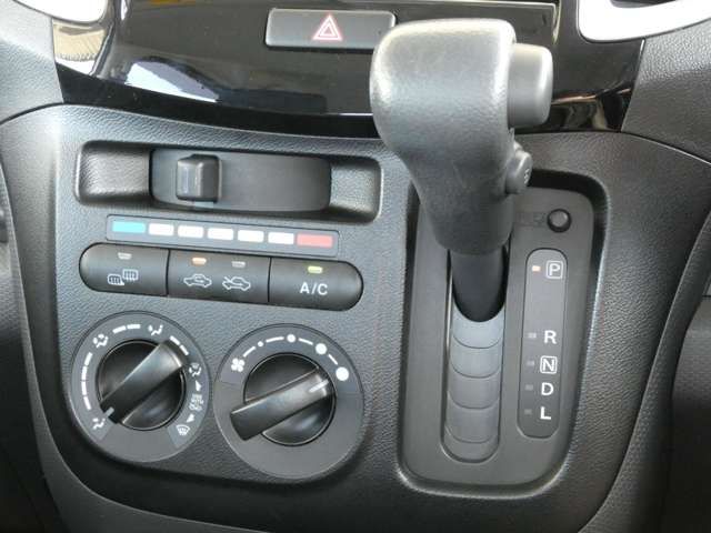Mitsubishi DELICA D2 2015-09 13561-11