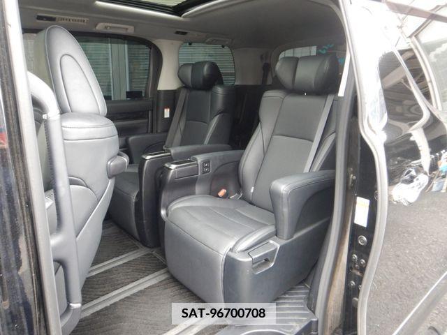 Toyota VELLFIRE 2018-11 340989-15