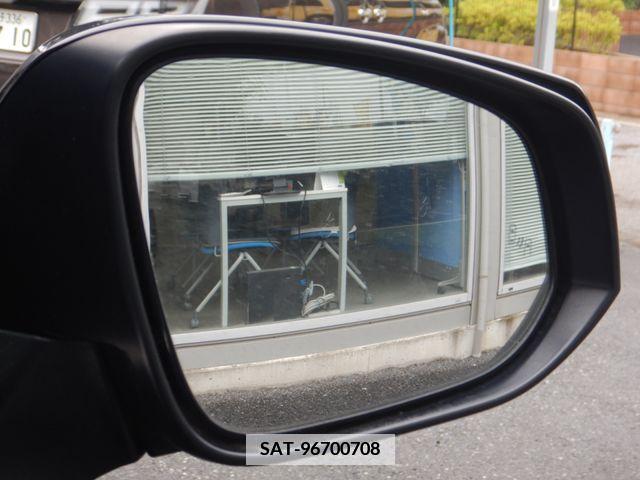 Toyota VELLFIRE 2018-11 340989-11
