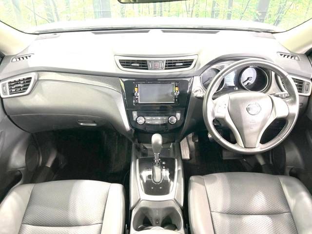 Nissan X-TRAIL 2016-06 15907-1