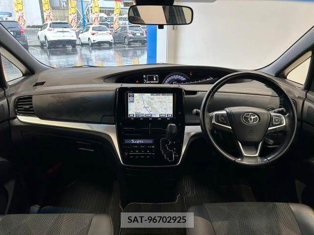 Toyota ESTIMA 2017-09 216845-1