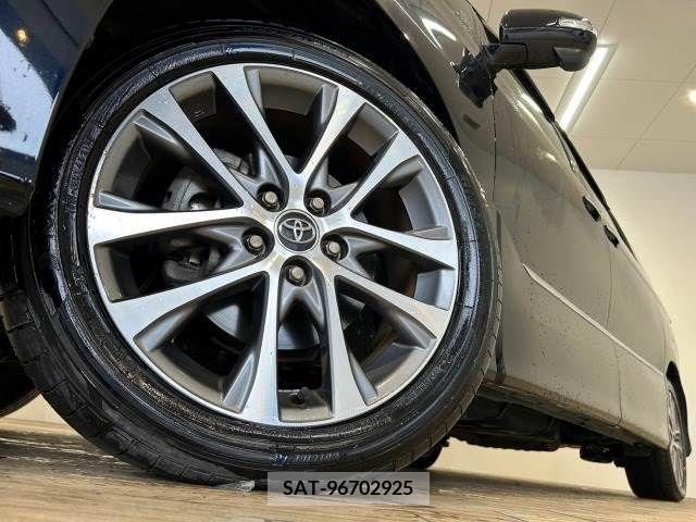 Toyota ESTIMA 2017-09 216845-18