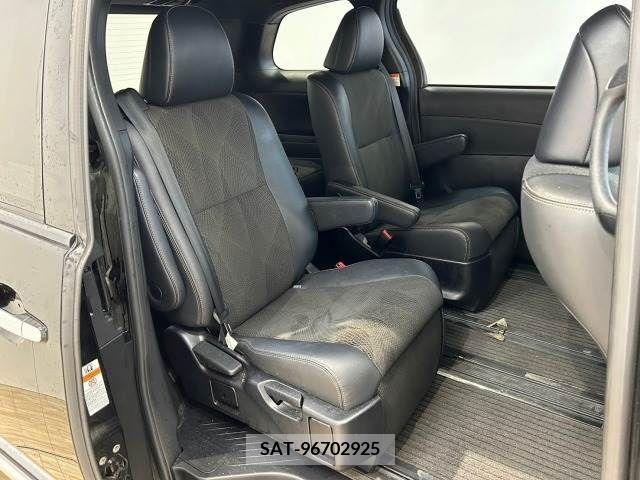 Toyota ESTIMA 2017-09 216845-9
