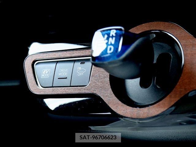 Toyota PRIUS 2017-04 216505-16