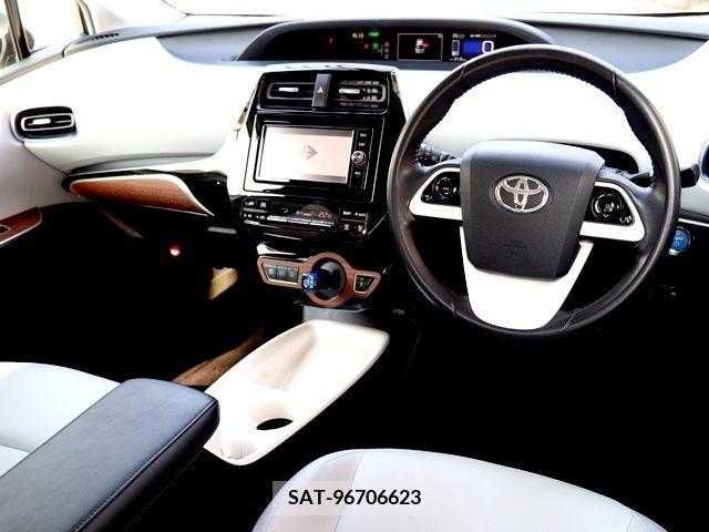 Toyota PRIUS 2017-04 216505-18
