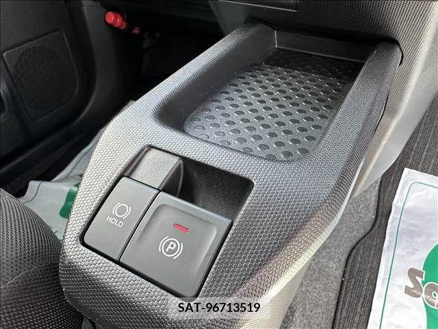 Daihatsu TAFT 2022-12 385810-24