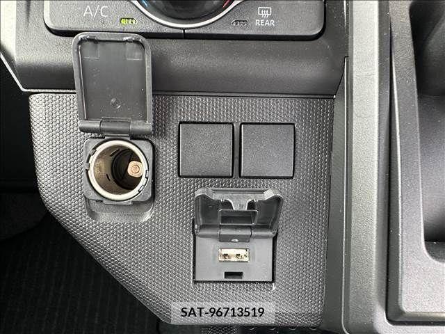 Daihatsu TAFT 2022-12 385810-22