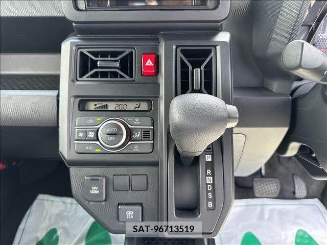 Daihatsu TAFT 2022-12 385810-21