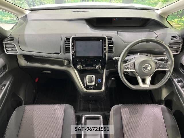 Nissan SERENA 2018-08 210567-1