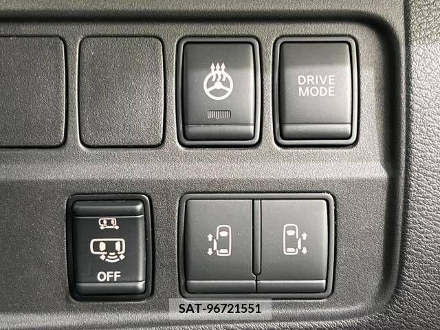 Nissan SERENA 2018-08 210567-5