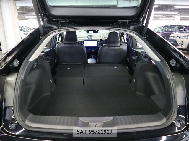 Toyota PRIUS 2023-04 281768-13