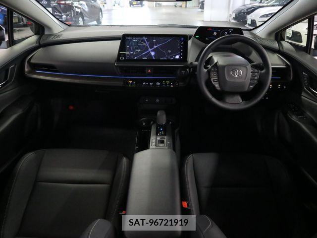 Toyota PRIUS 2023-04 281768-2