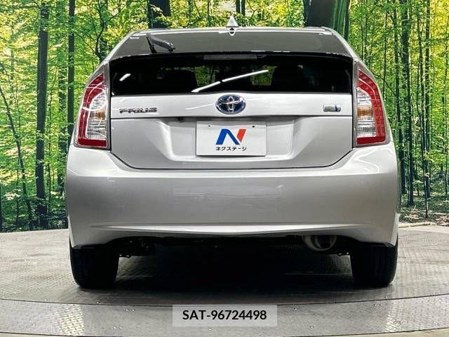 Toyota PRIUS 2012-07 377827-16