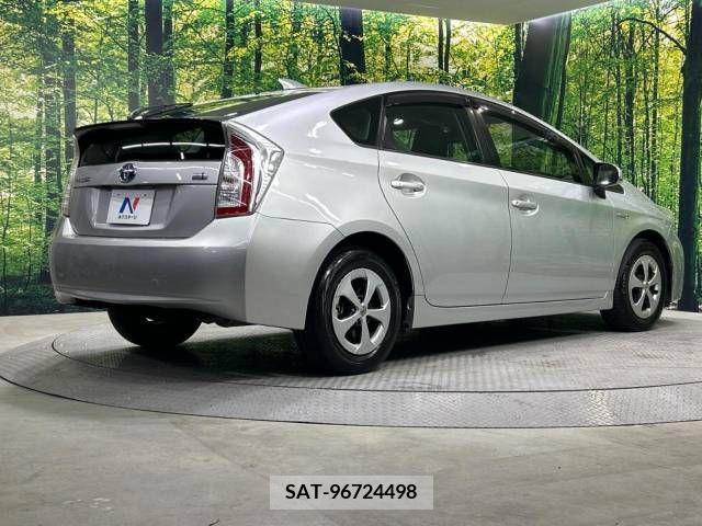 Toyota PRIUS 2012-07 377827-15