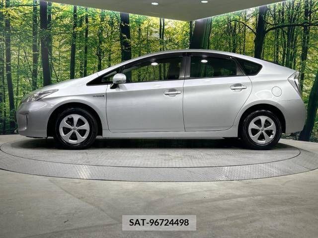 Toyota PRIUS 2012-07 377827-14