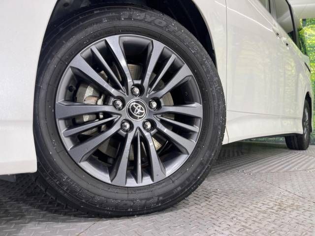 Toyota VOXY HYBRID 2023-03 28419-13