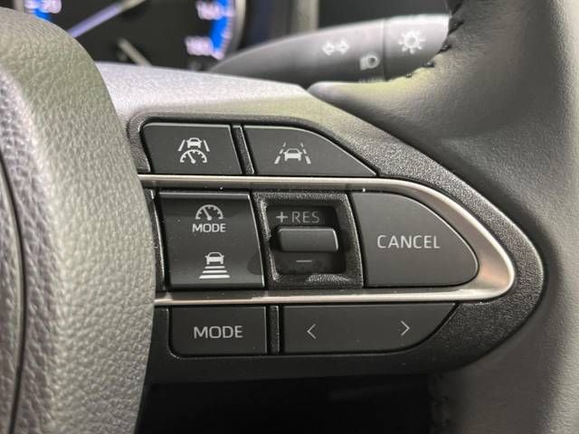 Toyota VOXY HYBRID 2023-03 28419-5