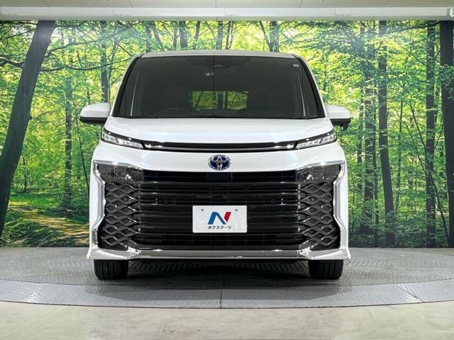 Toyota VOXY HYBRID 2023-03 28419-14
