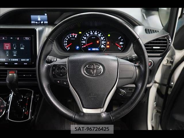 Toyota VOXY 2017-08 321549-7