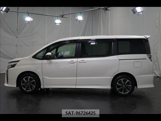 Toyota VOXY 2017-08 321549-12
